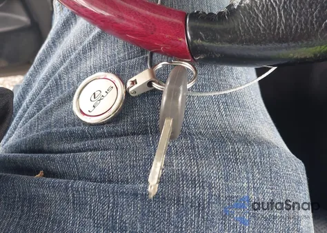 2005 Lexus Es 330 from USA, damaged, VIN JTHBA30G055098718